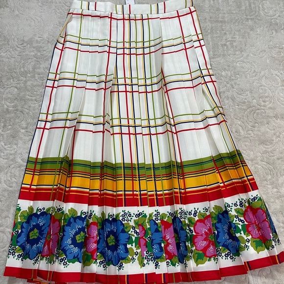 JCrew Pleated midi skirt with floral border - Picture 6 of 8